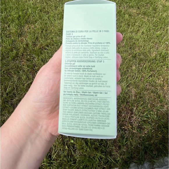 NIB Clinique Dramatically Different Gel Size 4.2 oz - Picture 6 of 7